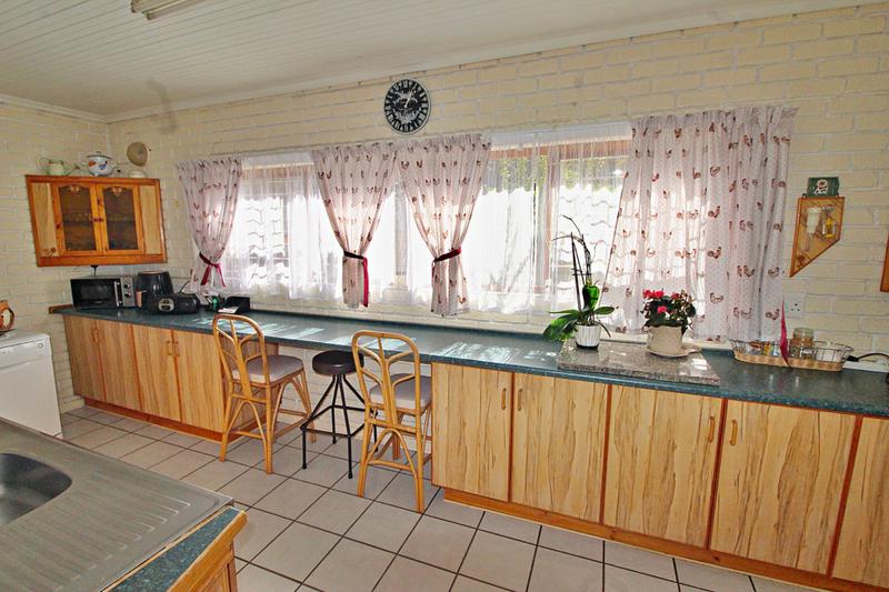 3 Bedroom Property for Sale in Groot Brakrivier Central Western Cape